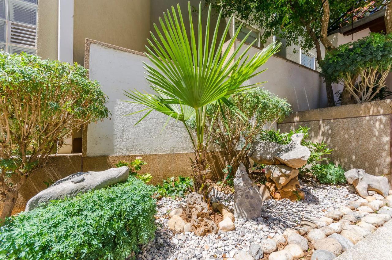 Apartments Zora Starigrad Paklenica Exterior foto